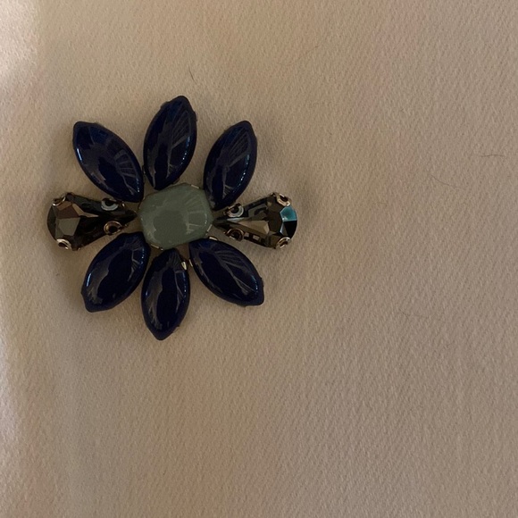 Chico’s So slimming girlfriend ankle white denim jeans w/ daisy stones reg 0/ M - Picture 7 of 13